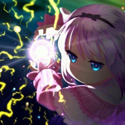 女子睡觉被15斤猫咪压住致手腕骨折
